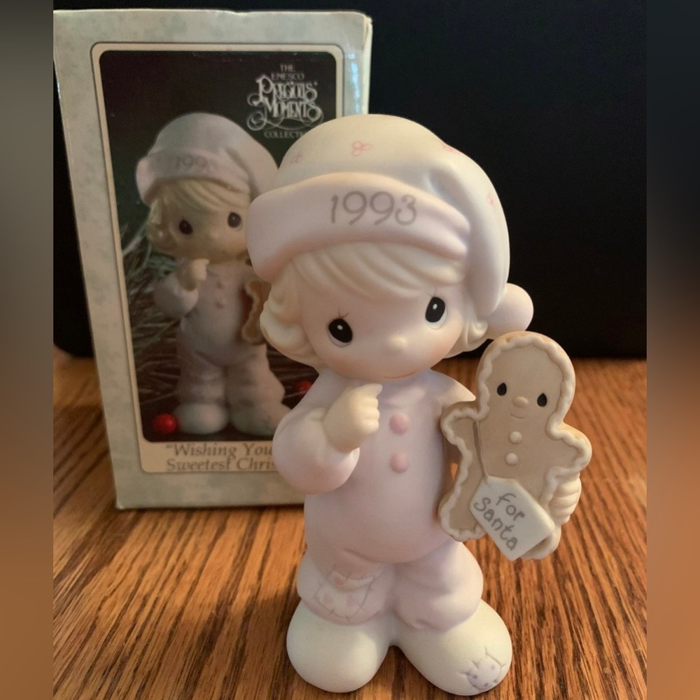 Precious Moments - Wishing You The Sweetest Christmas